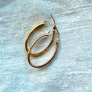 14k Gold Oval Hoop Earrings
